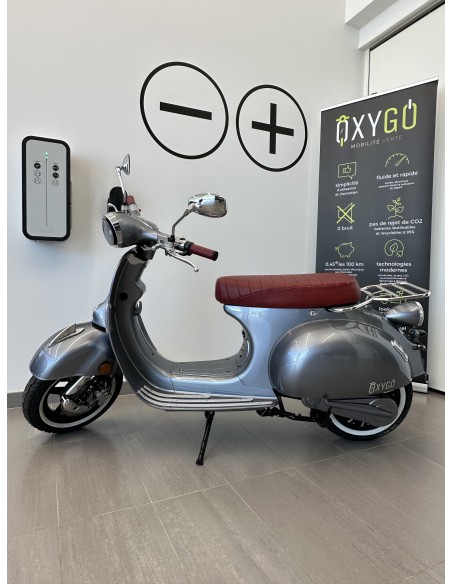 SUPER TANGO Gris selle personnalisée Scooter 100% électrique