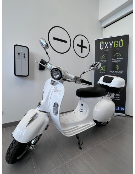 SUPER TANGO Blanc Scooter 100% électrique
